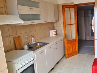 Apartament 3 camere decomandat - Baza 3, Iasi