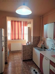 Apartament 3 camere - zona Vlahuta