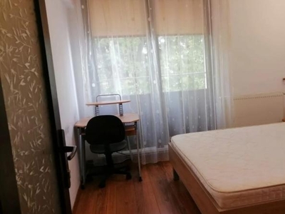 Centru apartament 55 mp, 3 camere, semidecomandat, de inchiriat, ULTRACENTRAL - Piata Unirii, Cod 155884