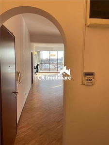 Inchiriere apartmant 3 camere Arcul de Triumf