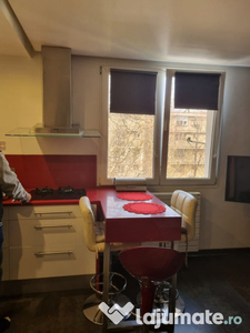 Inchiriez apartament 2 camere str. Petre Ispirescu,Rovine.