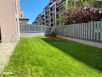 Apartament 3 camere, semidecomandat, zona 8 Mai