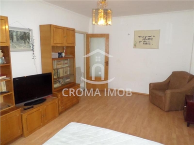 Vanzare apartament 2 camere, zona Republicii