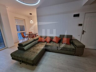 Apartament 2 camere, AC, 3 parcari, zona Aurel Vlaicu