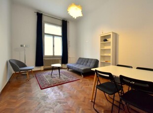 Apartament 2 camere - vedere Piata Victoriei