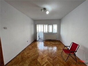 Apartament 3 camere, etaj 1, 65mp, zona Centrala Primarie Zimbru