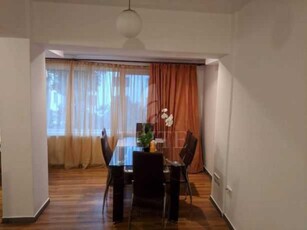 Apartament 3 camere in zona Kaufland