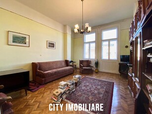 Apartament 3 camere, S102 mp, decomandat, str. Regele Ferdinand de vanzare