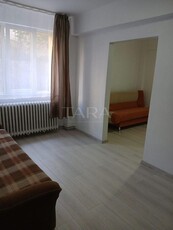 Apartament cu 1 camera la demisol Central, zona Facultatii de Litere