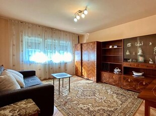 Apartament cu 2 camere decomandat, etaj intermediar - zona Aradului