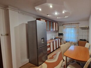 Apartament cu 2 camere decomandat, foarte spatios