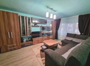 Apartament cu 3 camere, decomandat, zona strazii Dunarii