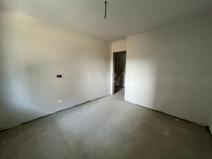 Apartament cu trei camere