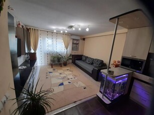 Apartament de 3 camere, suprafata utila 64 mp, Zona Teilor