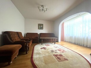 Apartament de vanzare cu 4 camere, Calea Sagului, langa Piaţa Doina