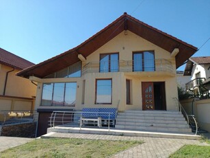 Casa 4 camere, interior de lux, Geamana