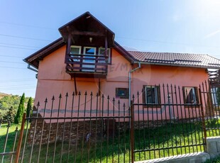 Casa / Vila noua in Luncoiu de Jos, jud. Hunedoara