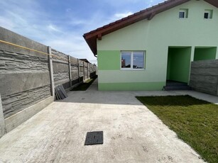 Duplex Sanmihaiu Roman,3 camere,terasa acoperita