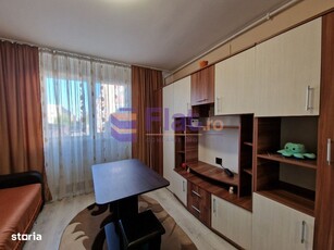 Vând apartament 2camere ,str Orizontului,etj 3