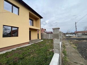 Sanmihaiul Roman Duplex P+E,teren generos,terasa acoperita,toate utilitatile