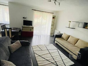 Vanzare apartament cu o camera zona Eroilor Floresti!