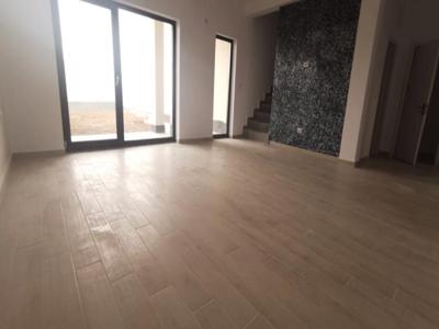 4 camere, decomandat, 160 mp, de vanzare apartament nou in zona Bucium, Apartament tip Vila - 400m de Sos.Bucium, Cod 141693