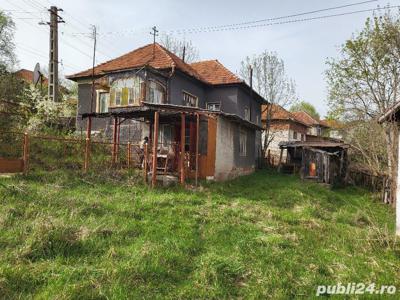 Casa la tara sat Toplița Mureșului