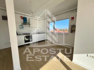 Apartament 3 camere,bloc nou,loc de parcare,zona Mosnita Veche