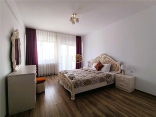 Apartament cu 3 camere | Etaj 2 - Piata de Vechituri