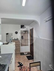 Apartament o camera decomandat cu centrala parter Dambovita