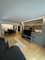 De inchiriat Apartament 2 camere, zona Centru. Pre inchiriere: 550 Euro/luna.