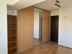 Inchiriere apartament 3 camere Decebal, Bucuresti. Apartament deosebit situat pe Bd