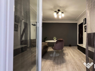Apartament 3 camere renovat si utilat Craiovița Nouă