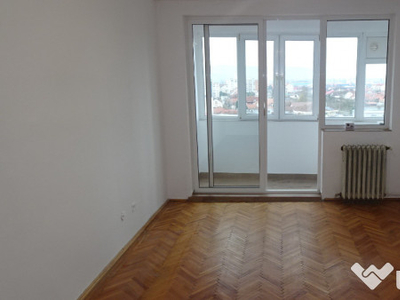 Apartament cu 3 camere decomandat in Deva, zona Balcescu, 65 mp