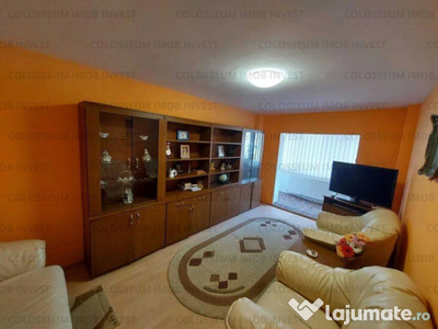 Zona Racadau - Apartament 3 camere, 2 bai, 2 balcoane, etaj 2!