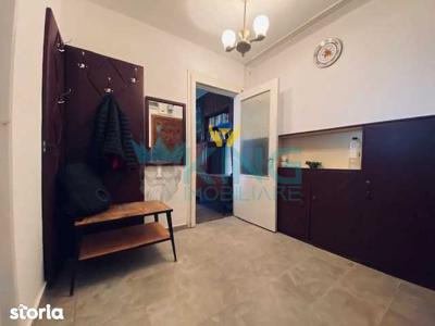 Apartament 3 camere / Malu Rosu / Balcon / Centrala