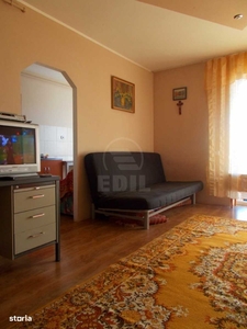 Apartament 1 camera ,decomandat,etaj 1 ,zona Stejarului