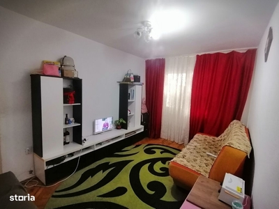 Apartament 3 camere C-uri et.1 Ostroveni