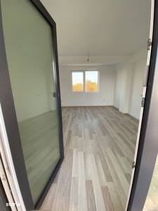 Apartament de 3 camere, 65 mp, zona Intre Lacuri