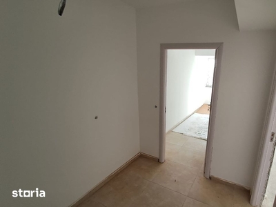 Apartament semidecomandat Cornitoiu