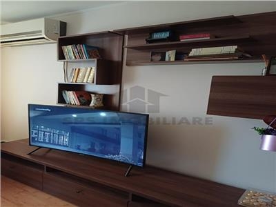 Vanzare apartament 4 camere Salajan