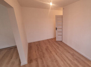 2 camere, , mp , de vanzare apartament in zona Tatarasi, Piata Doi BaietiDin 2008 sustinem Comunitatea Agentiilor Imobiliare din Iasi