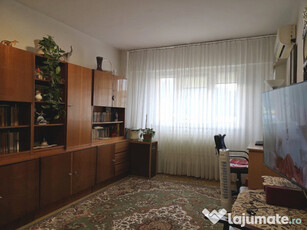 Apartament 3 camere Calea Bucuresti