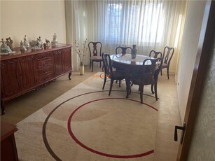 Apartament 3 camere , zona Cartier Sud , decomandat , 65 mp , imbunatatit , mobilat, centrala termica proprie