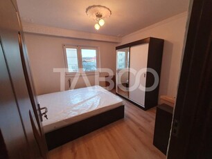 Apartament decomandat 3 camere 2 bai 86 mp utili Bulevardul Unirii