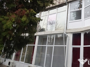 Inchiriez spatiu comercial in Deva, zona A. Iancu (Catedrala), etaj 1,