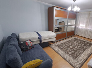 Podu Ros apartament mp , o camera, , de vanzare, FOSTUL BAZARDin 2008 sustinem Comunitatea Agentiilor Imobiliare din Iasi