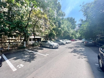 București Zona Cora Lujerului