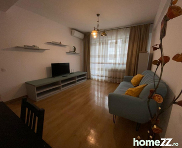 De Vanzare Apartament 3 camere Zona JIULUI