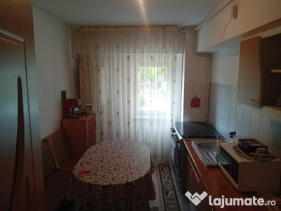 Apartament 2 Cam B-dul Traian A-uri 55mp et3 bloc nou la cheie renovat